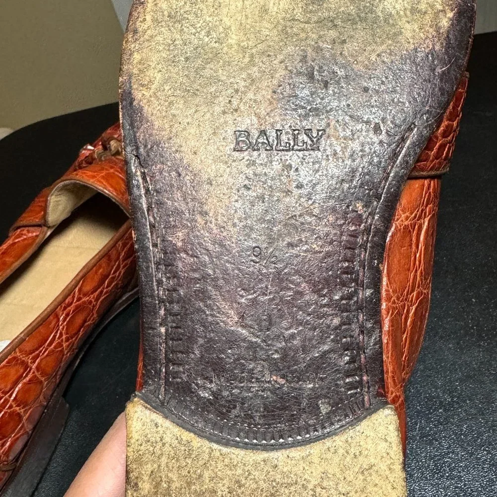 Bally  size 9.5 D  mens tan slip-on loafer